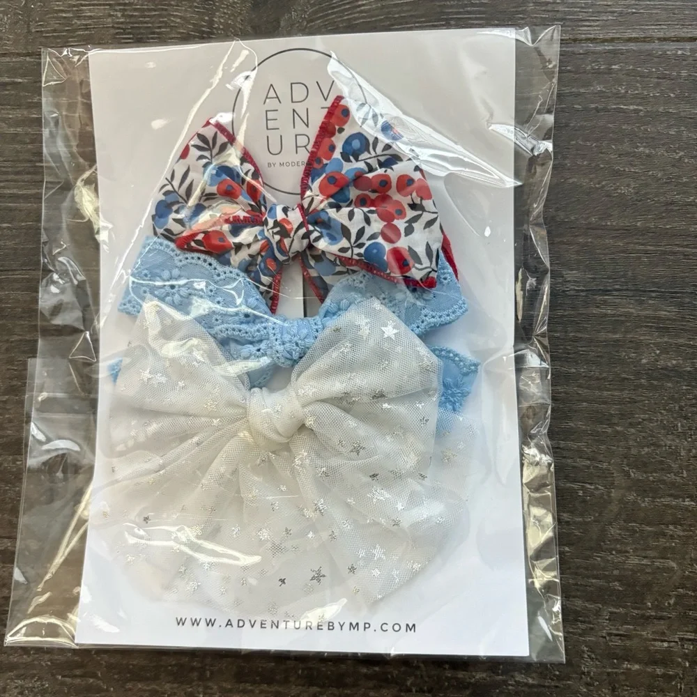 Modern Piggy Bow Clip Set Floral and Stars Patriotic - NEW!